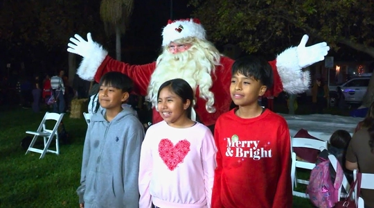 Video thumbnail: Snow, Smiles, and Holiday Cheer at Vermont Square Park