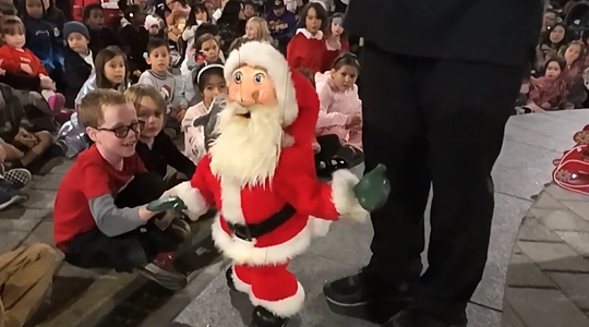 Video thumbnail: L.A. Harbor Holiday Boat Parade Brings Community Together at the Port of Los Angeles