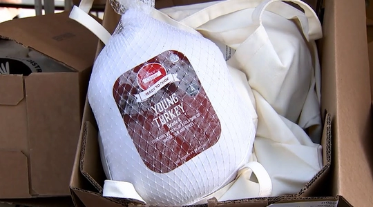 Video thumbnail: Thousands Receive Holiday Support at City-Backed Turkey Giveaway