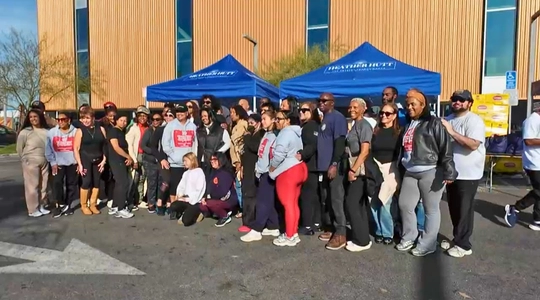 Video thumbnail: Community Comes Together for Holiday Food Giveaway at Obama Sports Complex