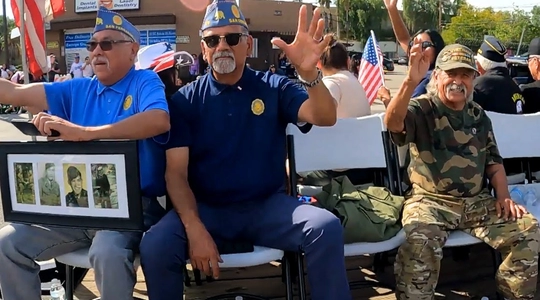 Video thumbnail: San Fernando Valley Hosts 22nd Annual Los Angeles Veterans Day Parade